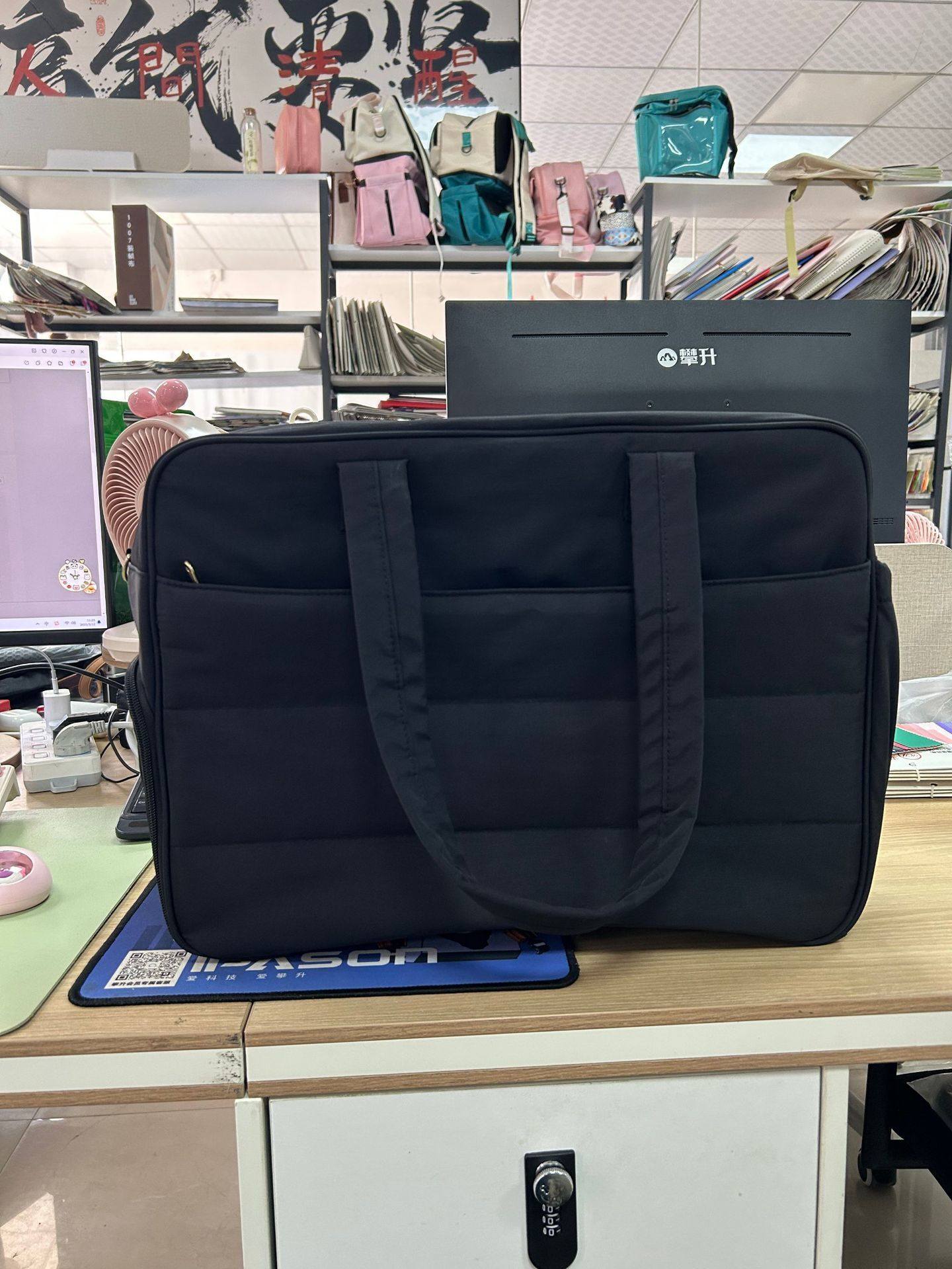 Inspired by Lul<<u Bags No. 141917, 2 Colors, Size 40*29*8, Tax Included