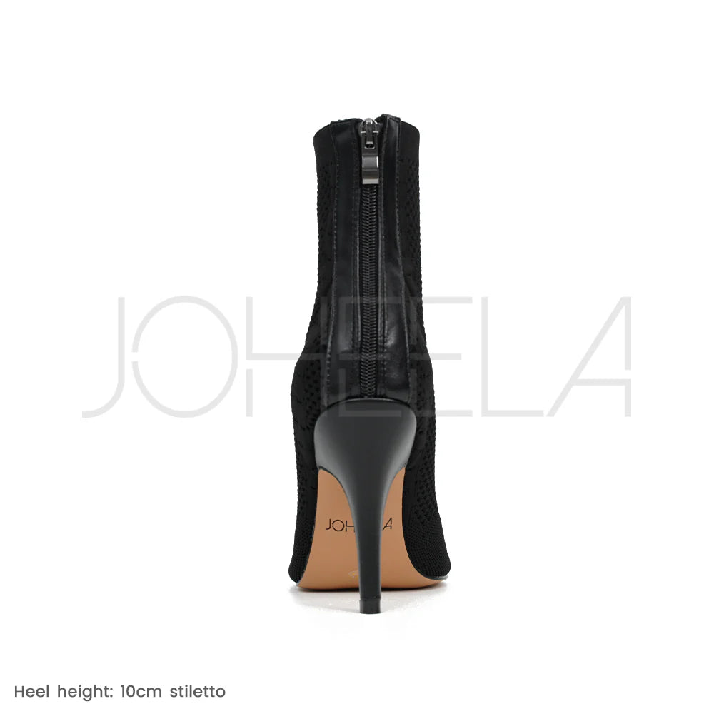 New JOHEELA Black Lou - Stilettos heels - Black, Sz 8! DESIGNED IN PARIS Retails $150 US+