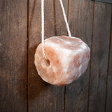 NEW Likit Himalayan Rock Salt W/ Rope 3.3 kg, help make stable life more fun and less stressful. Conveniently weather resistant so you can let your horse “self dose”