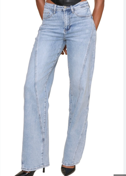 New women's barrel leg jean, high waist, light blue jean Sz S