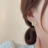 New 2pcs Rotating Flower Cat Eye Stone Stud Earrings Gold Plated!