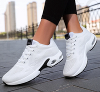 NEW Women's Lightweight Mesh Running Trainers White, Sz 8.5, Retails $55