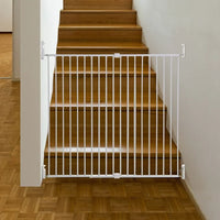 New in box! Dreambaby® Broadway Xtra-Wide & Xtra-Tall Gro-Gate® - White! Gro-Gates grow without the need for extensions making this gate fit openings between 30" - 53" Retails $108+