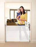 New Retails $100+ Dreambaby Indoor/Outdoor Retractable Gate - White