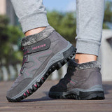 New Women's faux fur lined Thermal Villi Hiking Boots Grey includes extra pair insoles, Sz 9.5