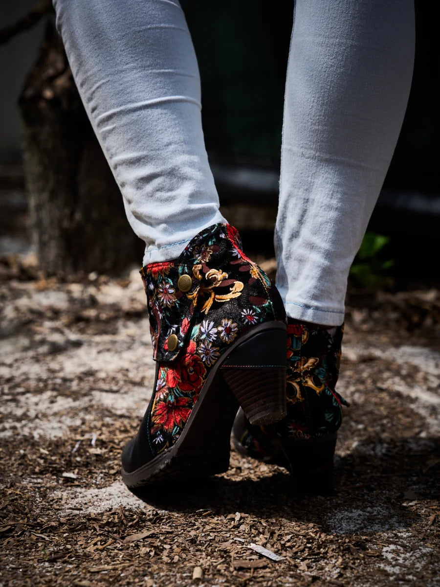 New Retails $206+ Soffia | Miena Floral Jacquard Leather Ankle Boots Sz 7