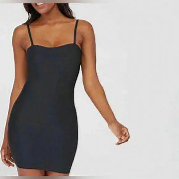 New with tags! Retails $62+ SPANX Assets by Sara Blakely Women's‎ 257 FF Convertible Slip Dress Black Sz M