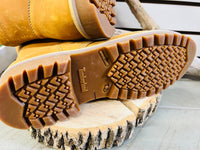 NEW MEN'S REDWOOD FALLS WATERPROOF MOC-TOE BOOTS BY TIMBERLAND, SZ 8! NOTE: Scuffs on boots from transport without box, Leather/boot cleaner should remove the scuffs!