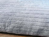 Oversized Grey Microfiber Bath Towel 40 x 70 Inch Soft Highly Absorbent Beach Towel 400 GSM Quick Drying Shower Towel for Sports Spa Yoga Salon Hotel Bathroom