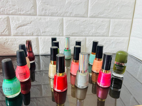 16 piece lot Revlon nail polish, great variety