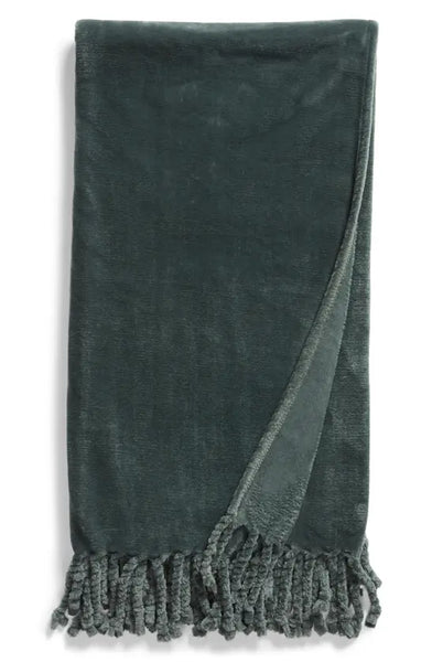 New NORDSTROM Bliss Plush Throw In Green Balsam Retails 49 The Warehouse Liquidation