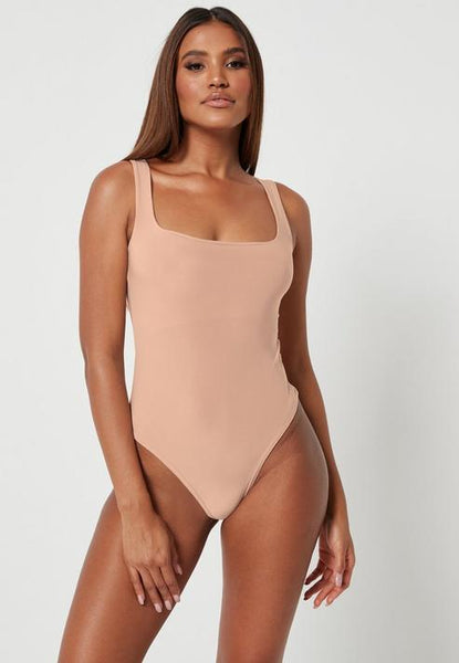 New with tags! Misguided SEAM FREE SCOOP NECK SLEEVELESS BODYSUIT in Peach, Sz 0/xs