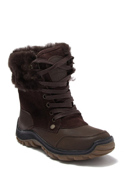 Brand new Women's Pajar Abbie Genuine Sheepskin Lined Waterproof Boot, Dark Brown, Sz 5-5.5! Would fit youth 3-3.5 as well! Retails $231+