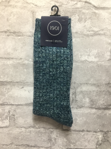 Brand new Women's 1901 teal socks, comfy & warm! One Size! Fits 6-11! Retails $18+