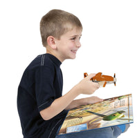 Disney Planes Dusty Saves the Day Storybook & Projector! Projects pictures on the Wall with the cute Dust Plane Projector!