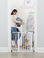 New in box! Regalo Easy Step Walk Through Safety Gate, White! Expands to fit openings between 29-34 and 35-38.5 inches wide.