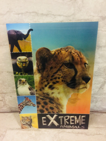 Brand new Holographic Cover Book, Paperback, 32 Pages! Extreme Animals Reading Level 1
