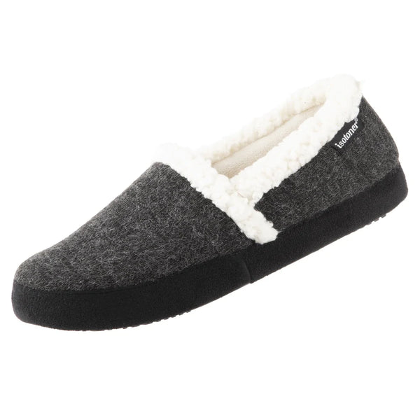 New with tags! Isotoner Women’s Microsuede Marisol Closed Back Slippers in black! Sz S 5-6