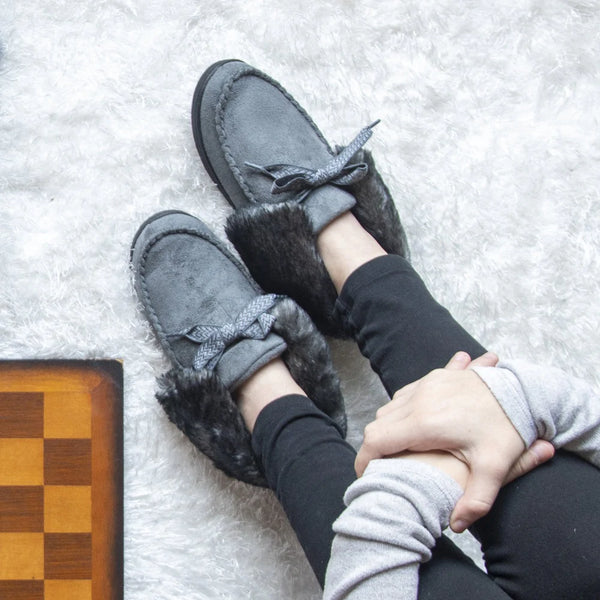 New with tags! Isotoner Women's Microsuede Nelly Moc Bootie Slippers in Grey, Sz S 6.5-7