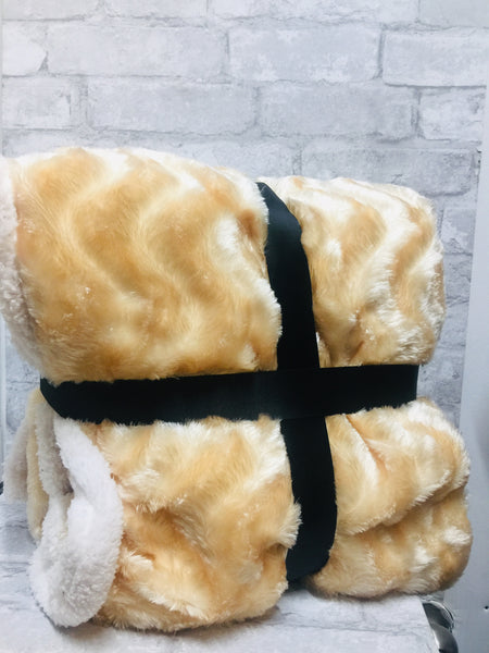 Brand new Super Cozy Micromink All Season Sherpa Throw Blanket, 60"X80", Super Luxurious Plush Reverses to Sherpa! Caramel Latte!