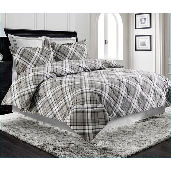 New in package! Lauren Taylor London Richmond Geo 3 Piece Comforter Set, Full/Queen!