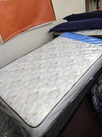 Brand new SleepDream Merit Continuous Coil 9 Inch Mattress! Made in Canada!