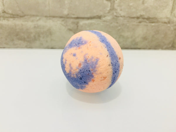 Passion Fruit 2.5 Oz Bath Bomb! 100% Natural! Paraben & Sulfate Free! Very Similar to LUSH in Quality! Great for all Ages & Skin Types!