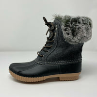 Brand new Report Ursela Black & Grey Lace Up Ultra Soft Faux Fur Duck Boots Women's Size 7! Retails $93+