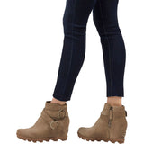 New SOREL Joan Of Arctic Wedge II Waterproof Buckle Boot - Women's top selling fall boot! Sz 8! Has some marks on surface from transport without box, gives a nice worn in look! Retails $290+