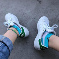 Adidas Stan Smith Originals! These shoes are a classic and will never go out of style. They are well made and comfortable right out of the box.. Unisex! Fits Men Sz 6, Women Sz 7! Retails $110+