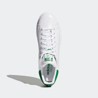 Adidas Stan Smith Originals! These shoes are a classic and will never go out of style. They are well made and comfortable right out of the box.. Unisex! Fits Men Sz 6, Women Sz 7! Retails $110+