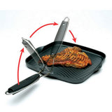 New Starfrit® Diecast Aluminum Grill Pan with Foldable Handle! Heavy-gauge cast aluminum Easy draining spouts Foldable handle with locking system