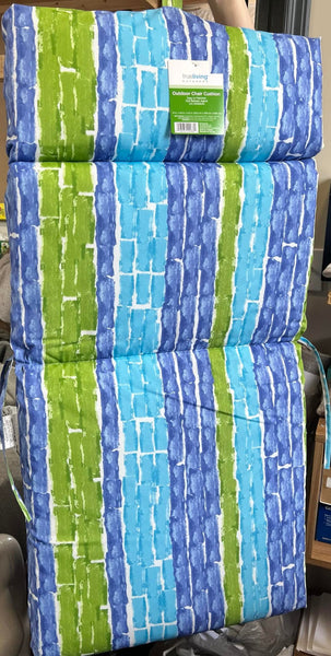 New True Living Outdoor Chair Cushion! 21" X 43" X 3.5" Thick! Only have 1 in stock