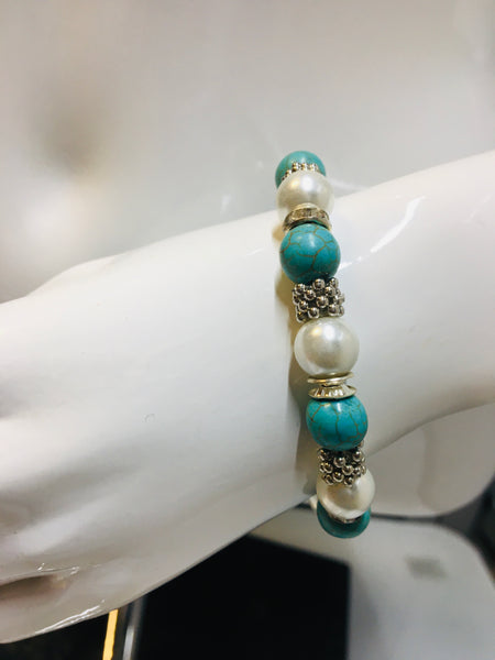 Brand new Women's Turquoise Gemstone Beaded Stretchy Bracelet, one size, expandable to fit all wrists! Fashion Jewelry!